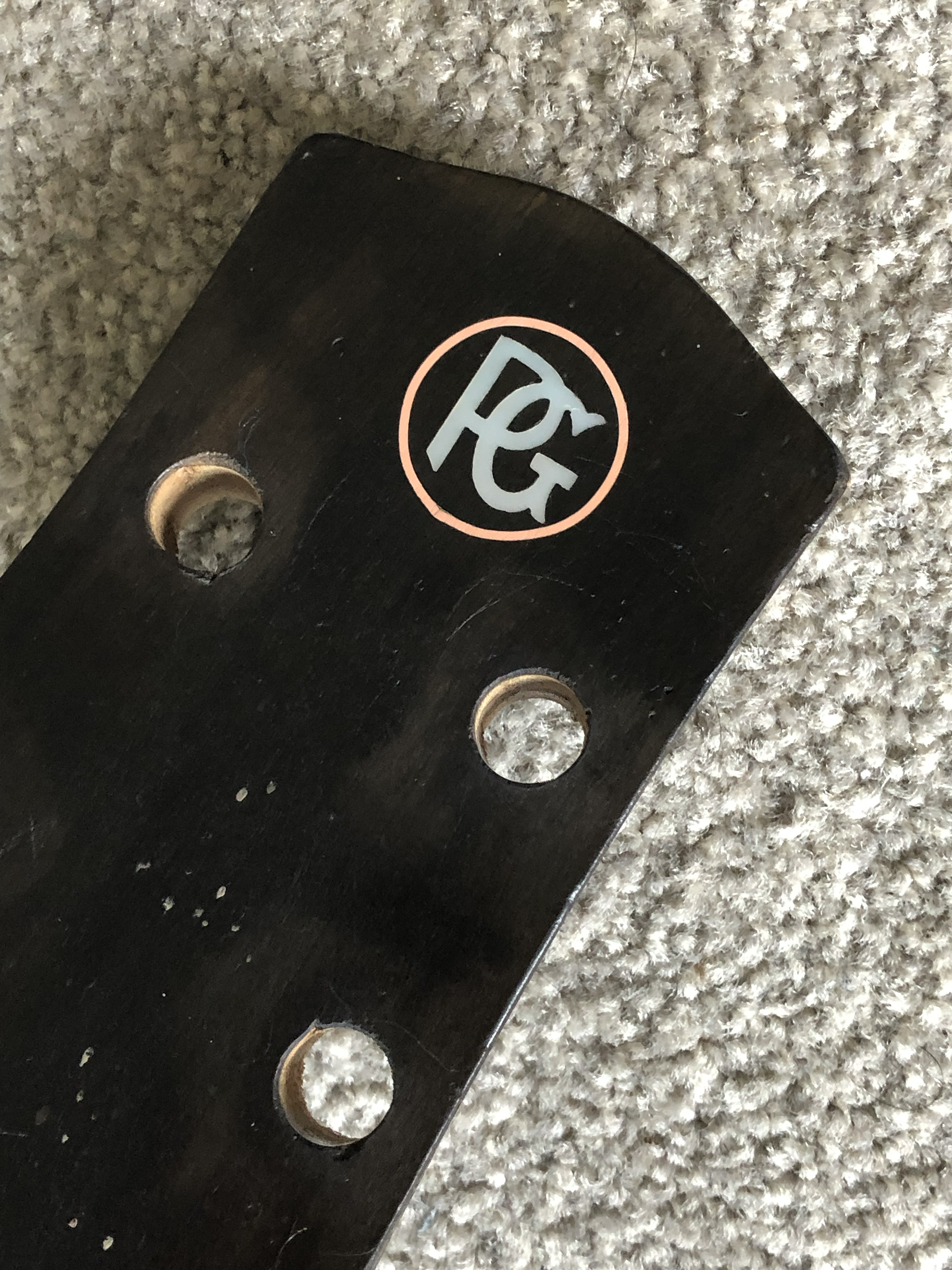 headstock.jpg