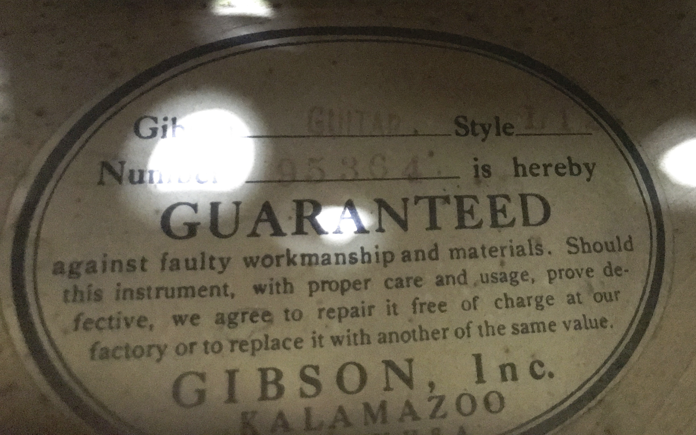Gibson L-12. label through the f-hole.jpg